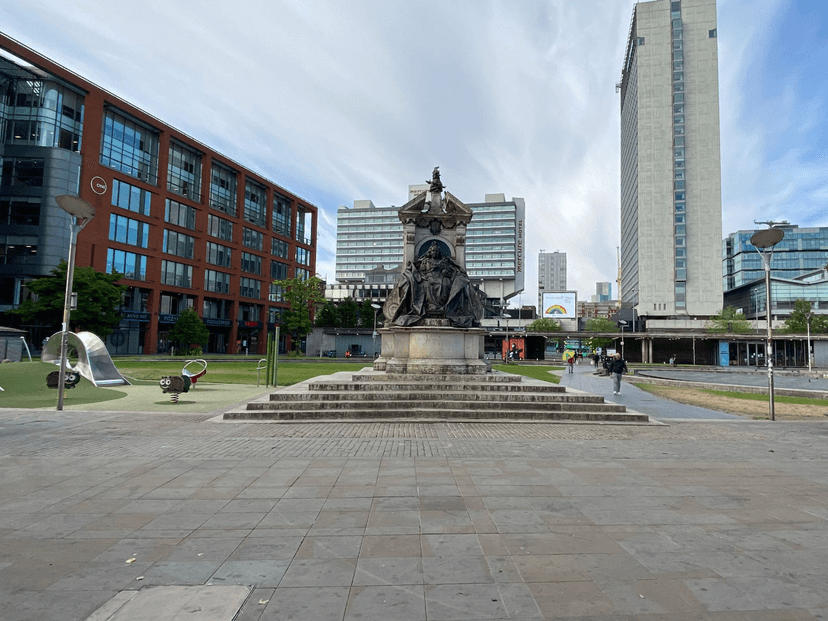 How PrimePoint Crown Realty UK Simplifies Property Buying for International Investors